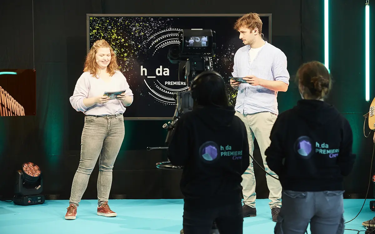 Filmaufnahmen der Erstsemesterbegrüßung „h_da Premiere“ am Mediencampus der h_da, Hochschule Darmstadt